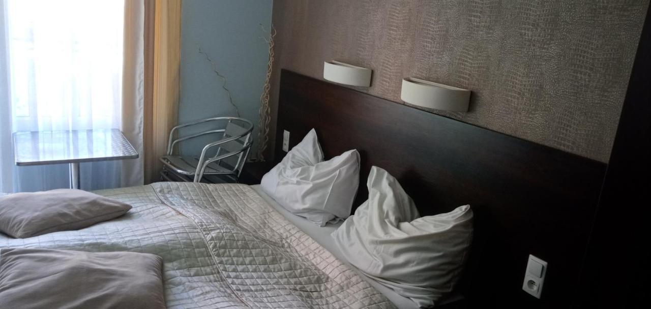 Azzurro Hotell Łukęcin Eksteriør bilde